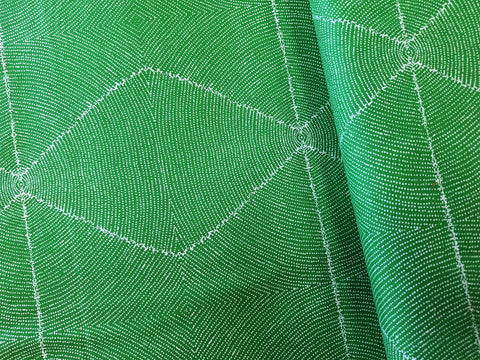 Plum Seeds Green - Fat Quarter